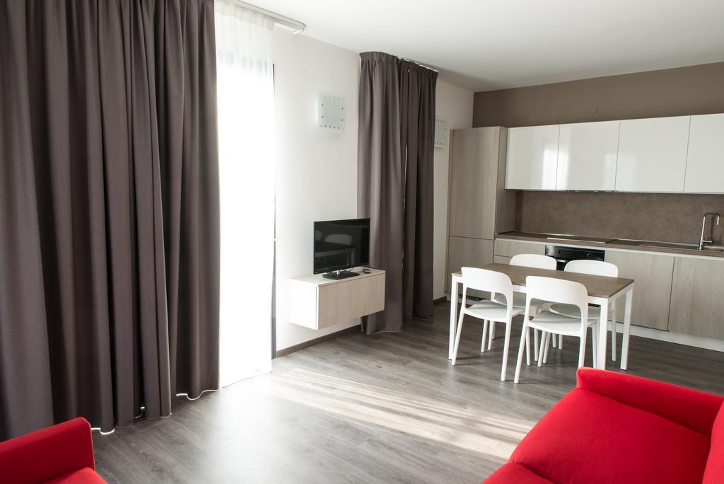 דירות ורנה Residenza Luigina חדר תמונה