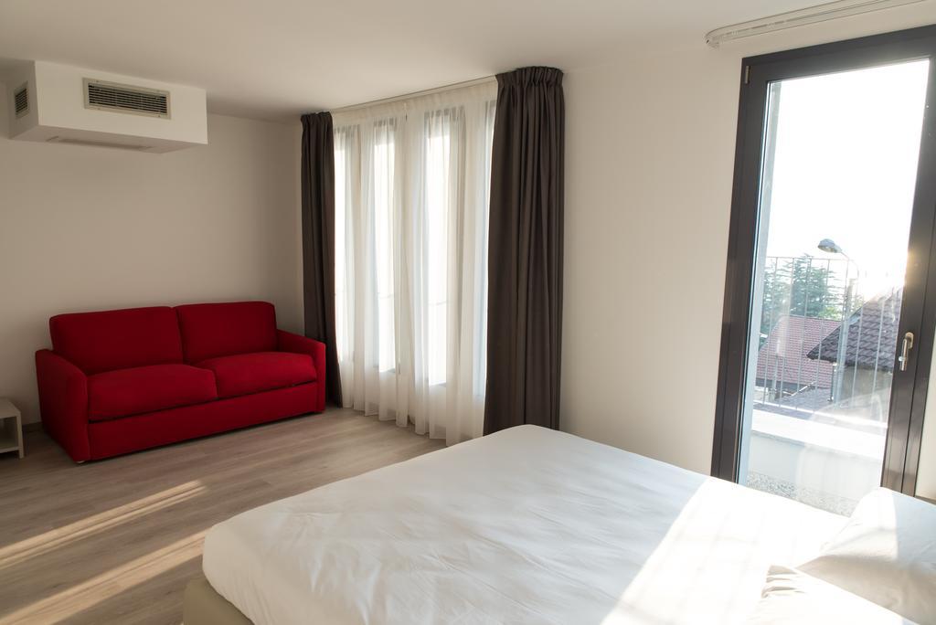 דירות ורנה Residenza Luigina מראה חיצוני תמונה